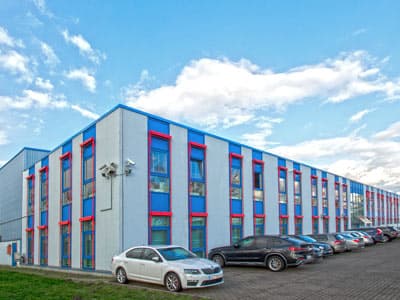 Multifunktionale Lagerhalle von Neukirch mit A2-Anbindung in Hannover